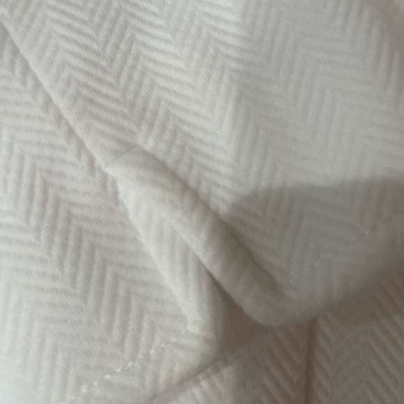 Talbots Two Button White Blazer Size 6. - Picture 3 of 5